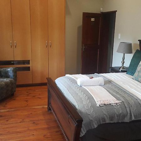 93 On Celliers Guesthouse Луис-Тричард Экстерьер фото