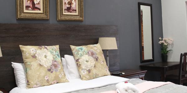 93 On Celliers Guesthouse Луис-Тричард Экстерьер фото